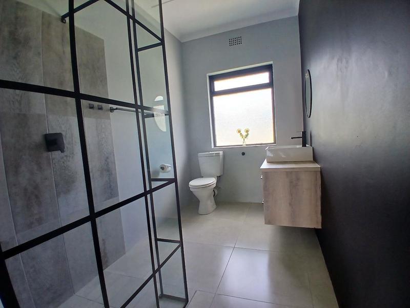 5 Bedroom Property for Sale in Stilbaai Wes Western Cape